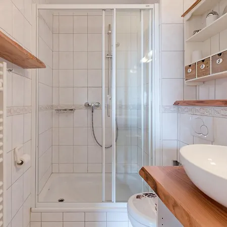 Haus Uthlande 10 *